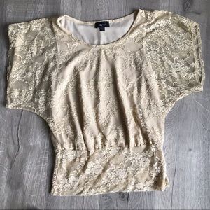 iZ Byer Lace Top